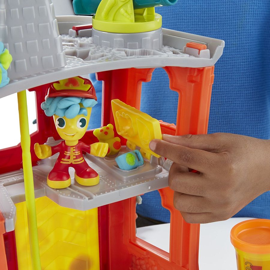Hasbro Play-Doh Игровой набор Пожарная станция