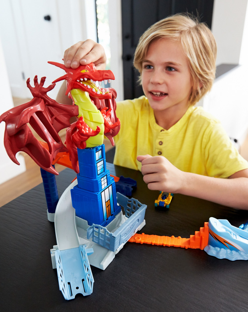 Игровой набор "Атака дракона" Hot Wheels