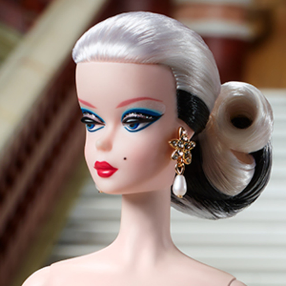 Коллекционная кукла Barbie "Черный и белый на все времена"