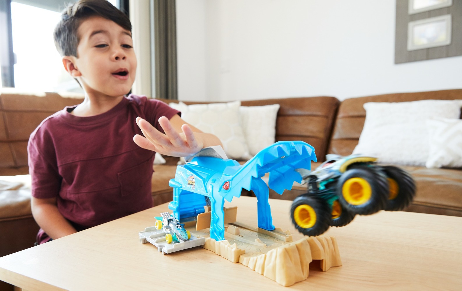 Набор "Полный вперед" серии "Monster Trucks" Hot Wheels (в асс.)