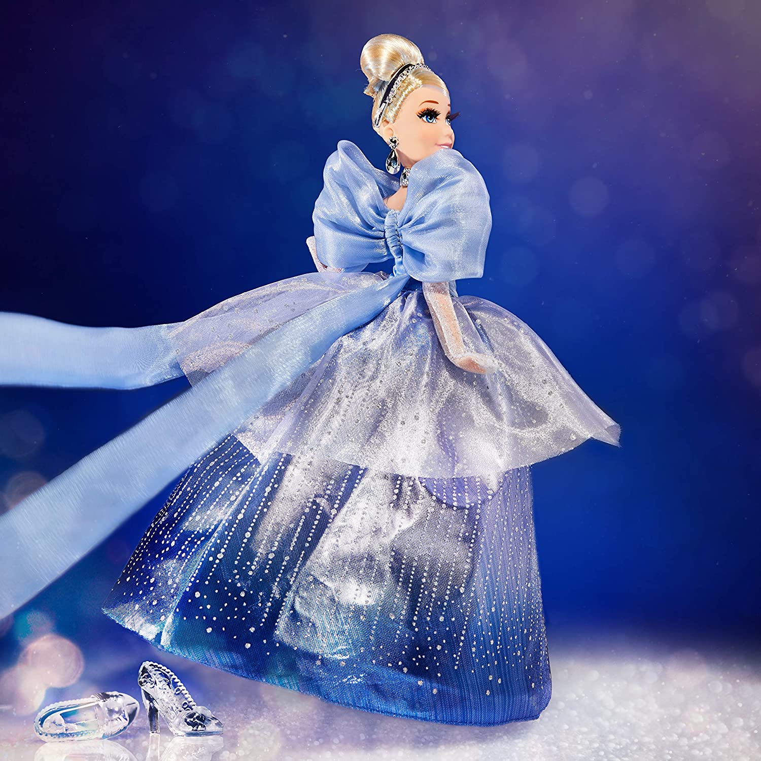 Кукла Disney Princess Hasbro Модная Золушка серия делюкс E9043