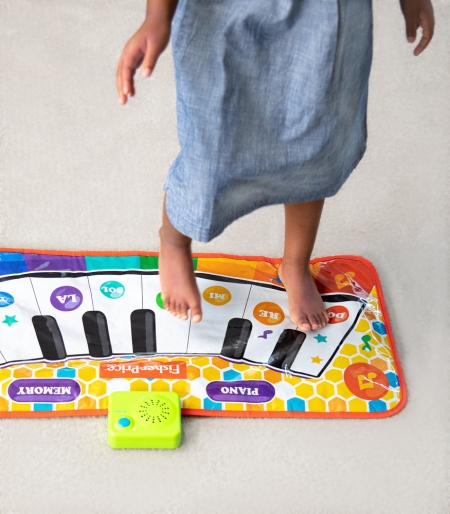 Музыкальное пианино-коврик Fisher-Price "Танцевальные мелодии"