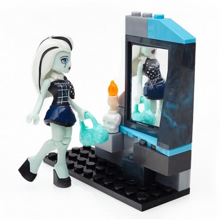 Monster High конструктор Мега Блокс Комната Френки Штейн Mega Bloks  Frankie Electrifying Room