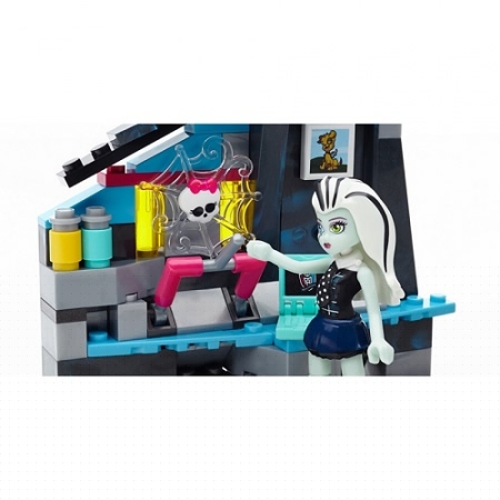 Monster High конструктор Мега Блокс Комната Френки Штейн Mega Bloks  Frankie Electrifying Room