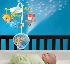 Мобиль на детскую кроватку Fisher-Price с мерцающими огнями и проектор Звездное небо (два в одном)