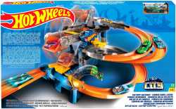 Игровой набор "Гонки на фабрике" Hot Wheels