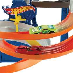 Игровой набор "Гонки на фабрике" Hot Wheels