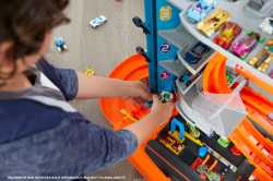 Легендарный гараж обновл. Hot Wheels
